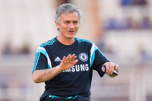 Mourinho zamieni Chelsea na PSG? Mourinho zamieni Chelsea na PSG?