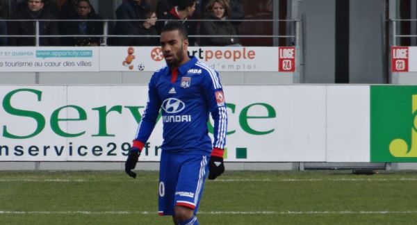 Lyon zwyciężył w derbach Rodanu, wygrana Bordeaux Lyon zwyciężył w derbach Rodanu, wygrana Bordeaux