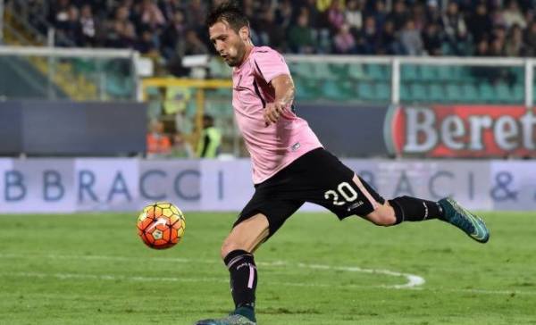 Milan daje 25 mln za napastnika. "Dorzućcie VAT!" Milan daje 25 mln za napastnika. "Dorzućcie VAT!"