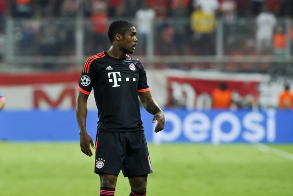 "Douglas Costa może osiągnąć poziom Messiego i Ronaldo" "Douglas Costa może osiągnąć poziom Messiego i Ronaldo"