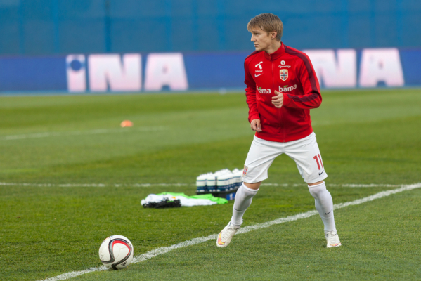Odegaard niezadowolony ze swojej pozycji w klubie Odegaard niezadowolony ze swojej pozycji w klubie