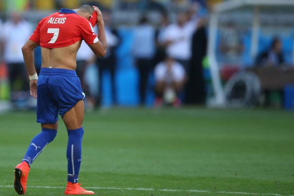 Alexis Sanchez wznowił treningi po kontuzji uda Alexis Sanchez wznowił treningi po kontuzji uda