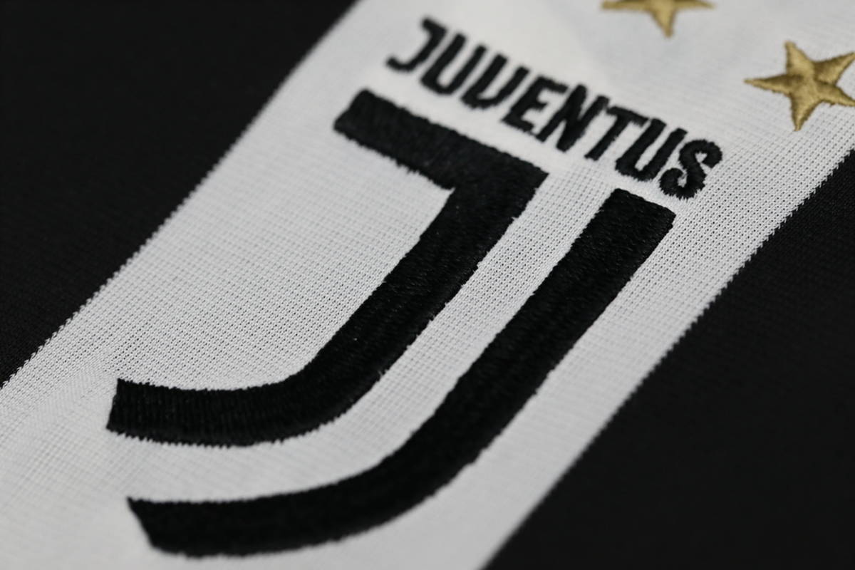 Polski talent rozchwytywany. Ma oferty z Juventusu i Sevilli [NASZ NEWS]