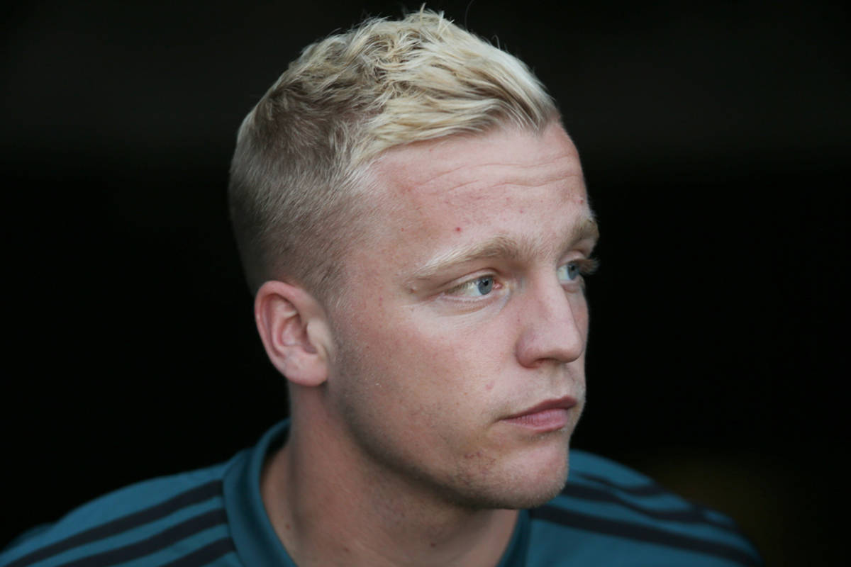 Donny van de Beek is fed up with Manchester United.  The Dutchman gave his agents a task