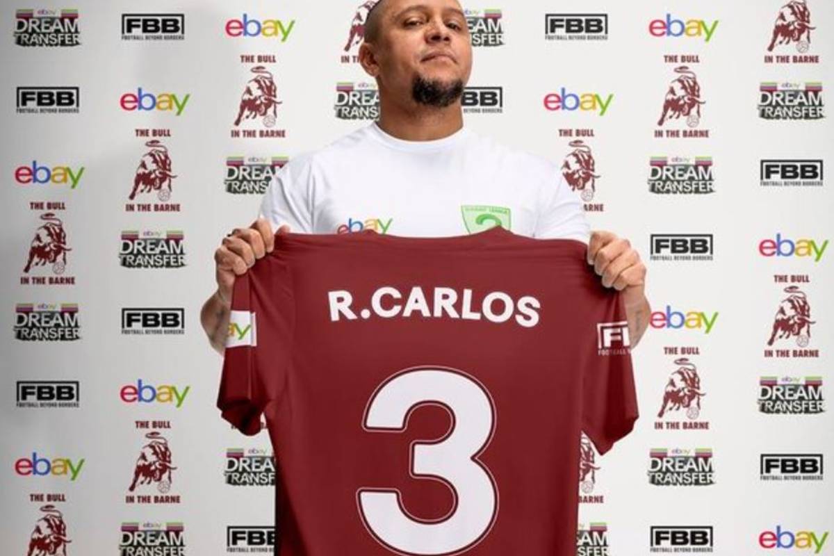Roberto Carlos est devenu boisko.  Podpisał kontrakt z amatorskim klubem z Anglii