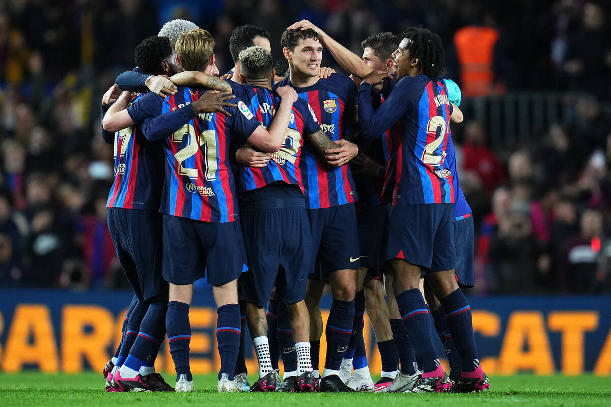 Składy na mecz FC Barcelona - Atletico Madryt. Xavi i Simeone odsłonili