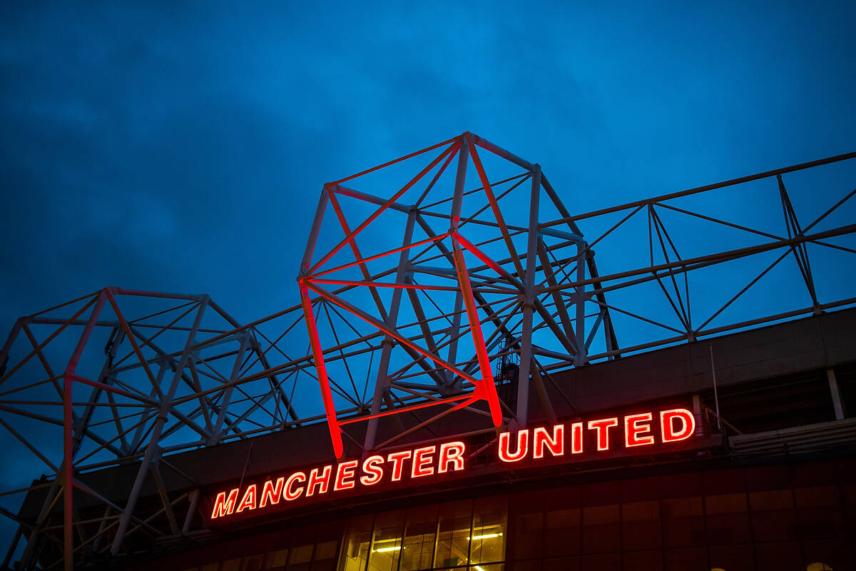 Manchester United miał oszczędzać, a otworzył nowy obiekt na Old Trafford [ZDJĘCIE]