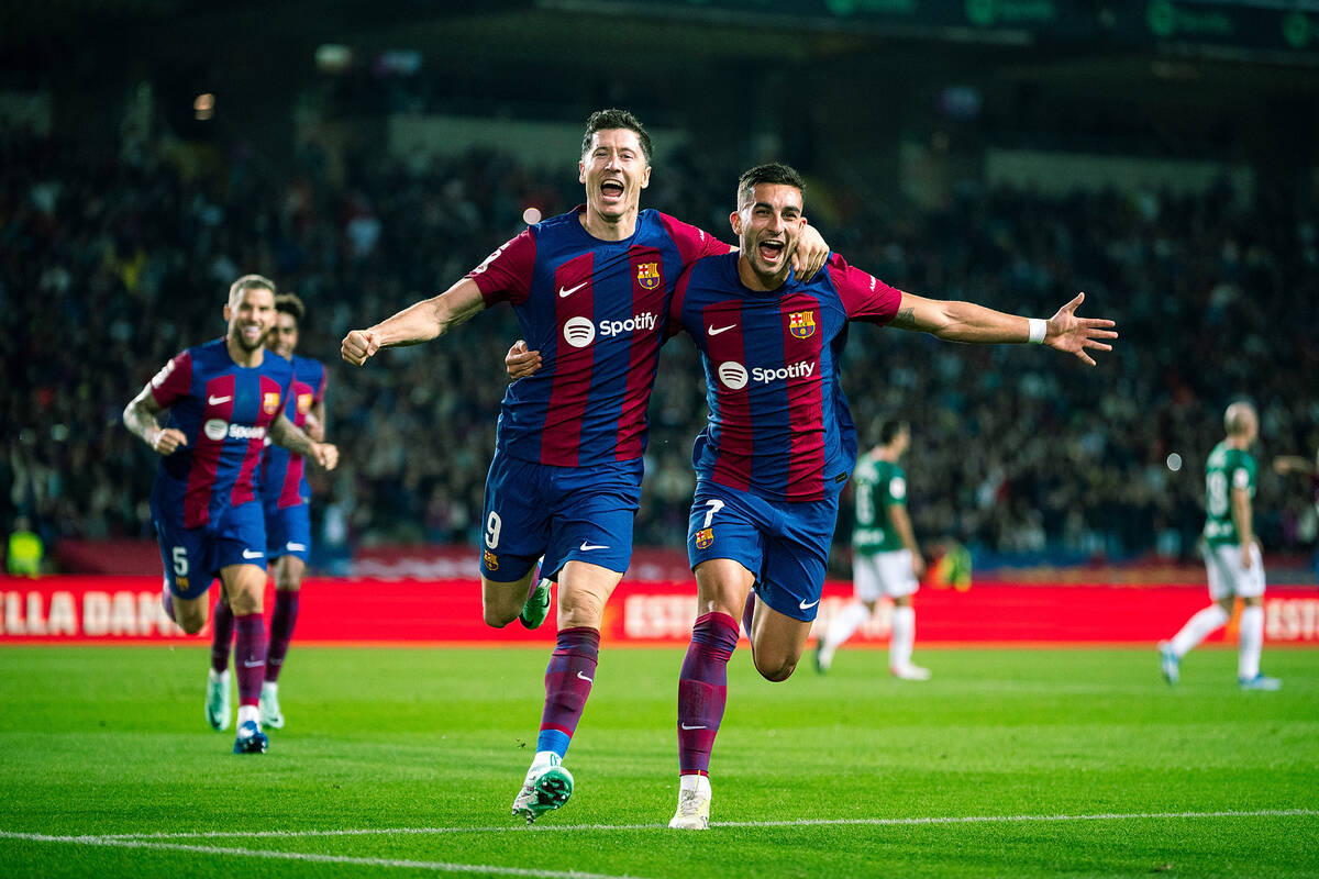 Gdzie oglądać mecz Barcelona - Atletico? Transmisja za darmo