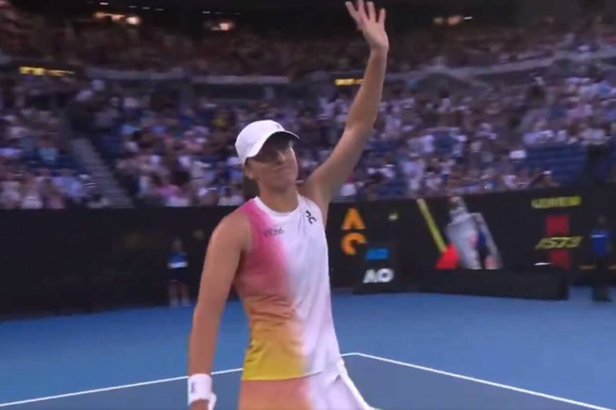 Ekspres Iga wjechał do ćwierćfinału Australian Open! Kolejna rywalka zdemolowana [WIDEO]