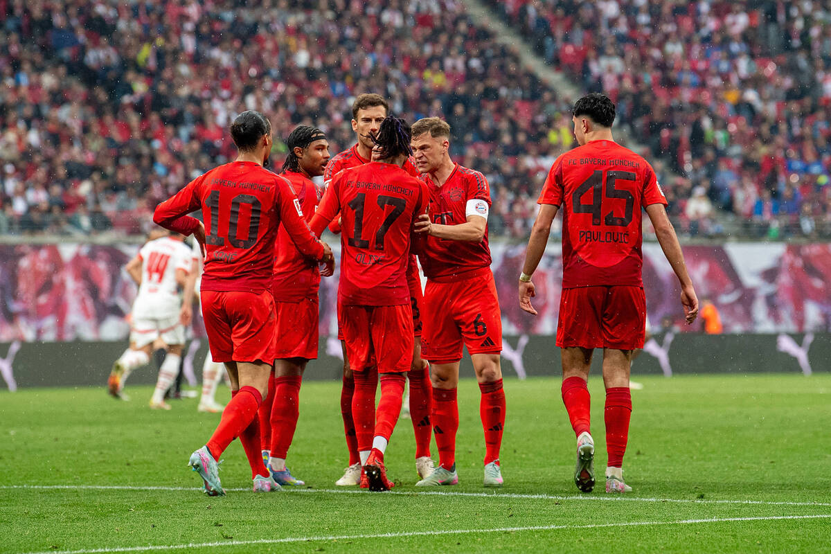 Gwiazda Bayernu apeluje do Sane. Chce go przekonać do nowej umowy