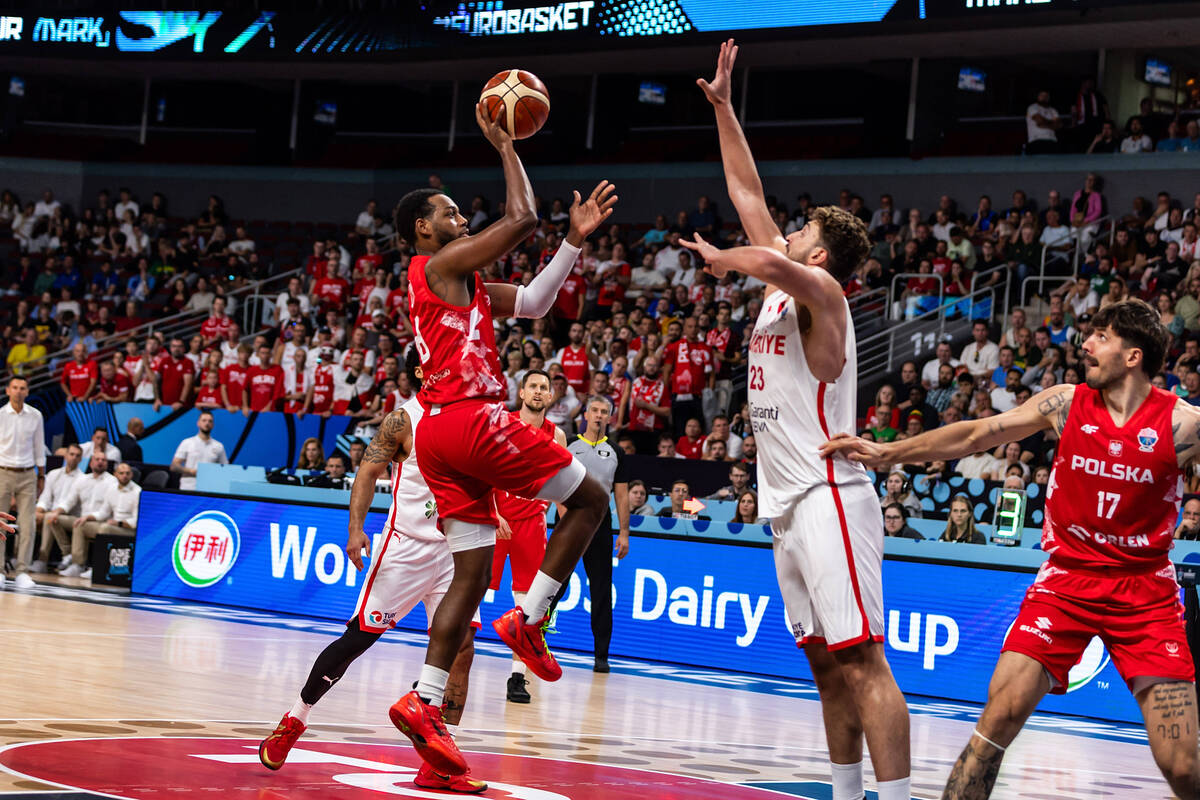 Gigant idzie po Jordana Loyda. Absolutny hit