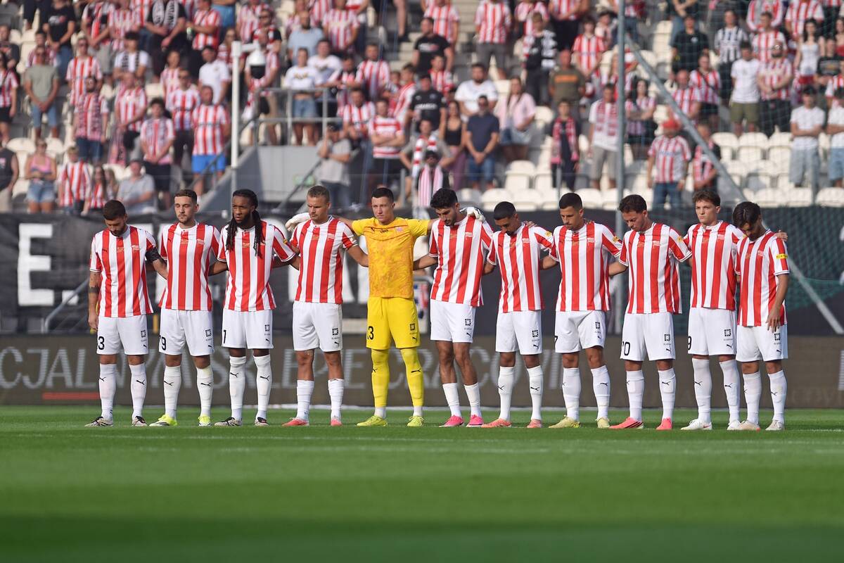 Cracovia Owner Robert Platek Selling Shares Amid Club Crisis