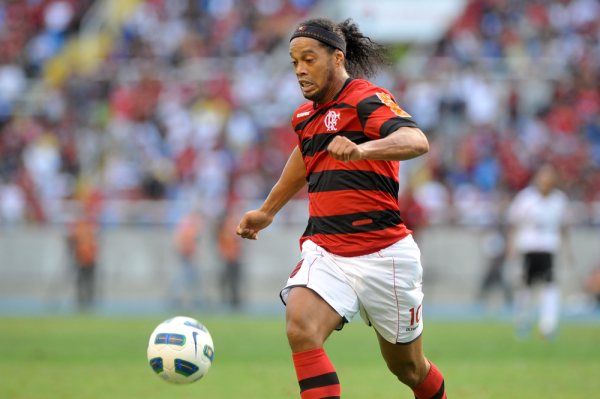 Ronaldinho nie kończy kariery Ronaldinho nie kończy kariery