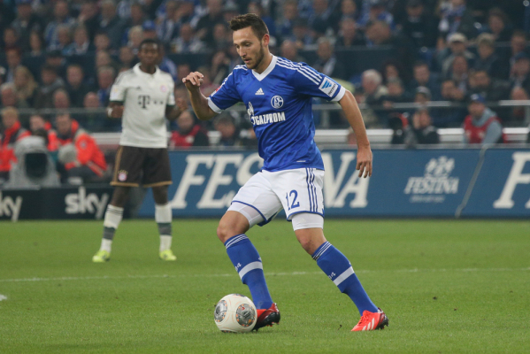 Obrońca na dłużej w Schalke 04 Obrońca na dłużej w Schalke 04