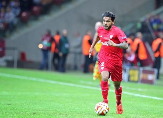 Dramat Sevilli w 91 minucie, kosztowny błąd Krychowiaka Dramat Sevilli w 91 minucie, kosztowny błąd Krychowiaka