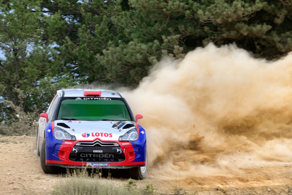 Rajd Hiszpanii: Ogier liderem, kłopoty Kubicy Rajd Hiszpanii: Ogier liderem, kłopoty Kubicy