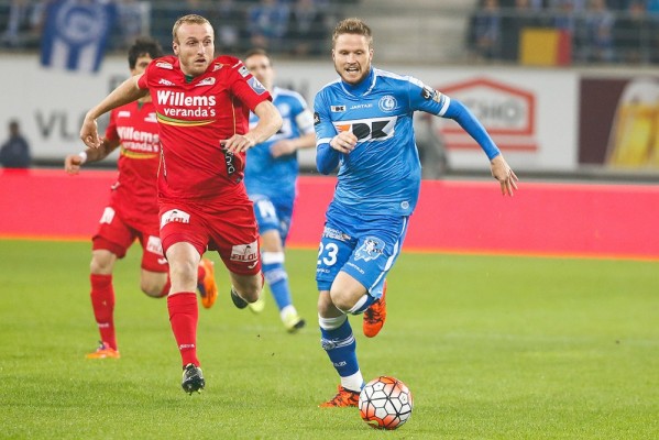 Liga belgijska: Remis lidera z KV Oostende Liga belgijska: Remis lidera z KV Oostende