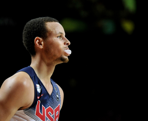 Trzecie zwycięstwo Golden State, 53 punkty Curry'ego Trzecie zwycięstwo Golden State, 53 punkty Curry'ego