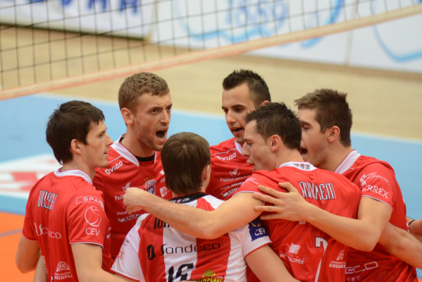 Resovia wygrywa w Lidze Mistrzów Resovia wygrywa w Lidze Mistrzów