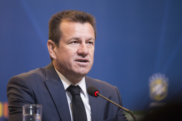 Dunga uzupełnił kadrę Brazylii Dunga uzupełnił kadrę Brazylii
