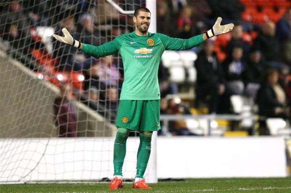 Victor Valdes zakończy piłkarską karierę Victor Valdes zakończy piłkarską karierę