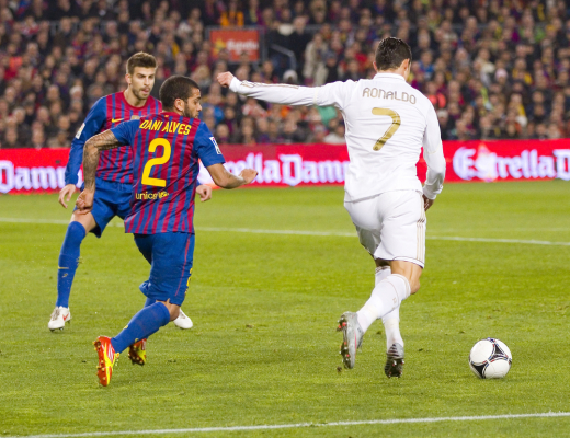 El Clasico pod specjalną kontrolą. "Nawet kanapki będą badane" El Clasico pod specjalną kontrolą. "Nawet kanapki będą badane"