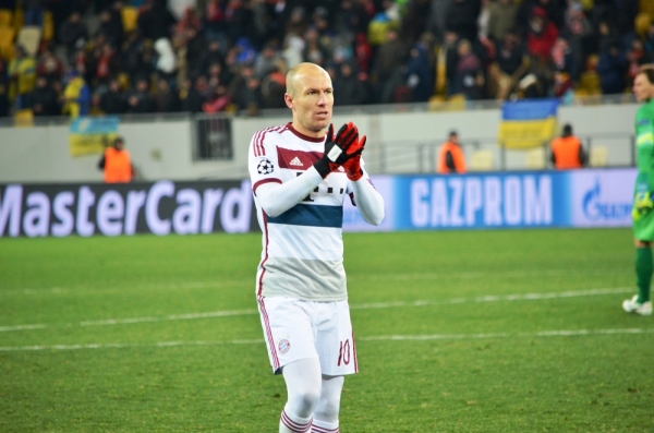 Guardiola broni Robbena. "Rozumiem frustrację Lewego" Guardiola broni Robbena. "Rozumiem frustrację Lewego"