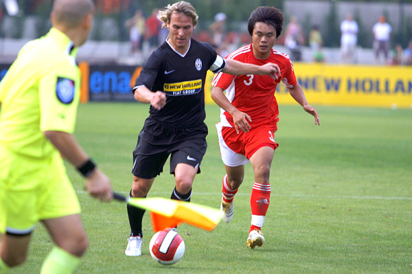 Neved: Przenieść Euro 2016? To absurd Neved: Przenieść Euro 2016? To absurd