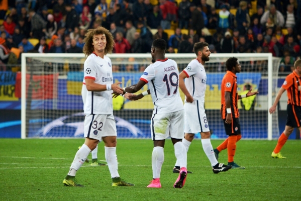 LM: Wyjazdowe zwycięstwa Realu i PSG