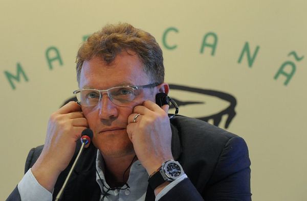 Sekretarz generalny FIFA pójdzie śladami Blattera Sekretarz generalny FIFA pójdzie śladami Blattera