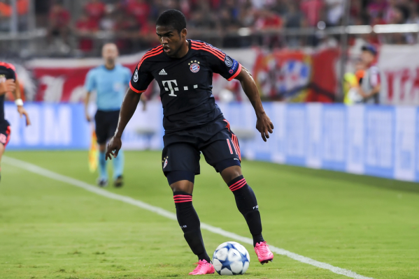 Douglas Costa wrócił do treningów Douglas Costa wrócił do treningów