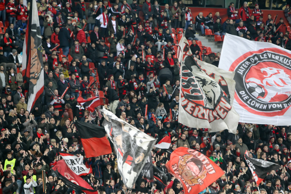 Pewna wygrana Leverkusen z M'Gladbach Pewna wygrana Leverkusen z M'Gladbach