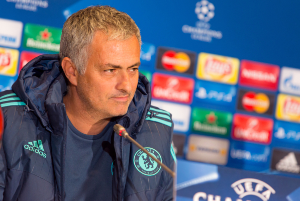"Jose Mourinho chce pracować w Manchesterze United" "Jose Mourinho chce pracować w Manchesterze United"