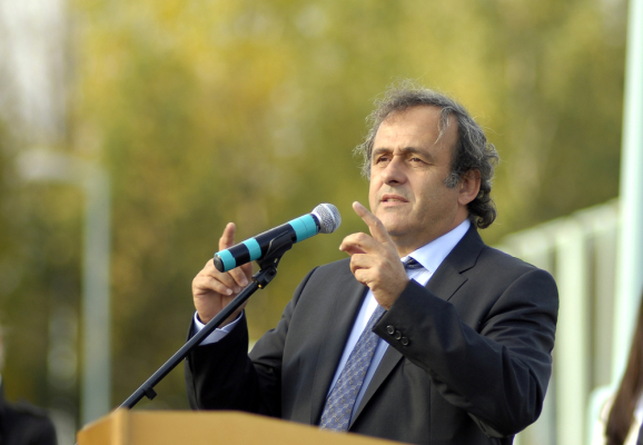 Platini: To żałosna przykrywka Platini: To żałosna przykrywka