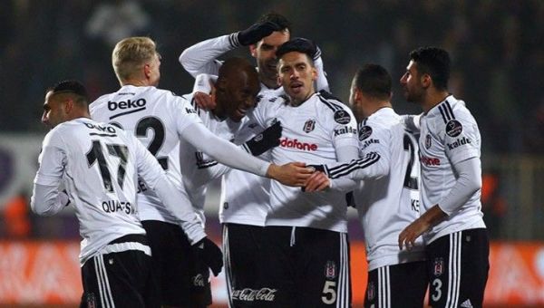 Besiktas wygrał z drużyną Szukały Besiktas wygrał z drużyną Szukały