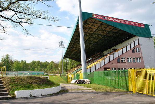 Piotr Mandrysz nie jest już trenerem GKS-u Katowice Piotr Mandrysz nie jest już trenerem GKS-u Katowice