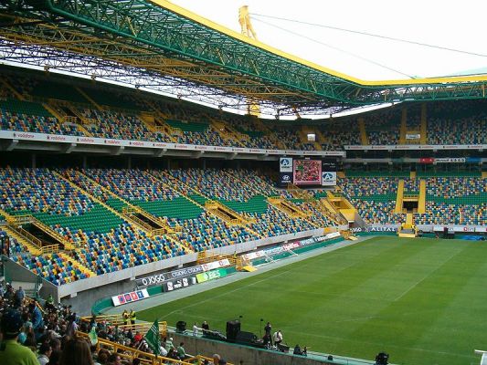 Wychowanek Ajaksu zagra w Sportingu Lizbona Wychowanek Ajaksu zagra w Sportingu Lizbona