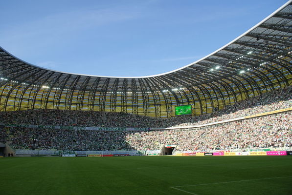 Lechia przedłużyła kontrakt z pomocnikiem Lechia przedłużyła kontrakt z pomocnikiem