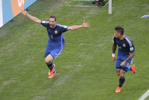 Chelsea po Higuaina, Napoli chce 66 milionów! Chelsea po Higuaina, Napoli chce 66 milionów!