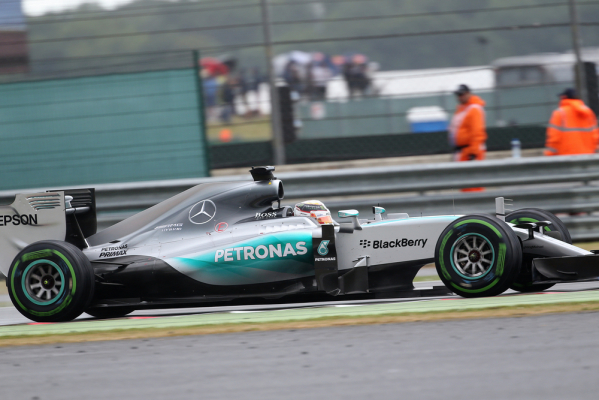 Hamilton goni Schumachera Hamilton goni Schumachera