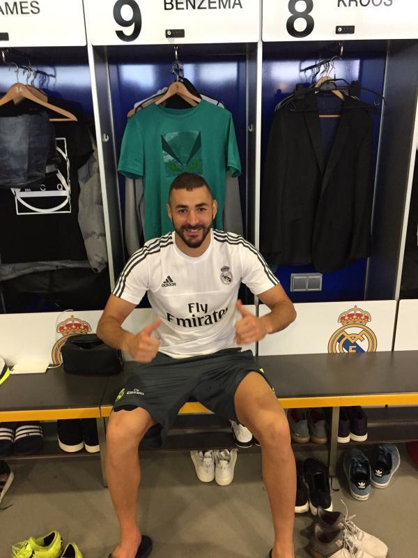 Benzema wyklucza transfer: Do wszystkich tych klaunów... Benzema wyklucza transfer: Do wszystkich tych klaunów...