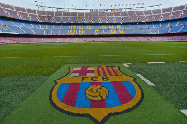 Barcelona wydała komunikat w sprawie Paulinho. "Zwracamy się z prośbą o usunięcie artykułów" Barcelona wydała komunikat w sprawie Paulinho. "Zwracamy się z prośbą o usunięcie artykułów"