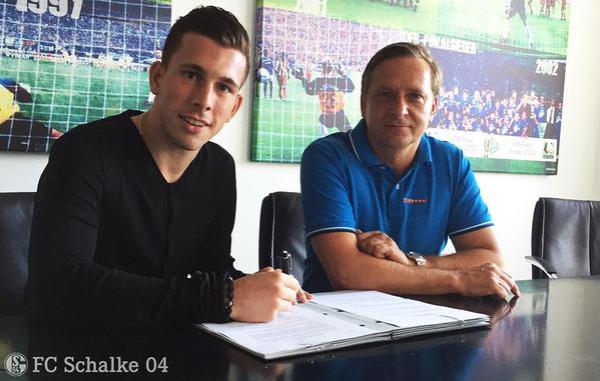 Bayern wypożyczył pomocnika do Schalke Bayern wypożyczył pomocnika do Schalke