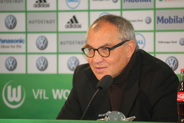 "Ten przepis hamuje rozwój Bundesligi" "Ten przepis hamuje rozwój Bundesligi"