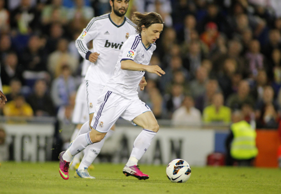 Modrić nie zagra przez trzy tygodnie Modrić nie zagra przez trzy tygodnie