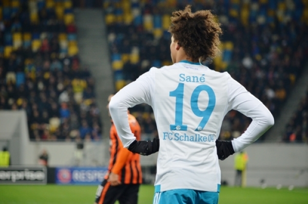 Chcą go City i Barca, Sane mówi: Zostaję Chcą go City i Barca, Sane mówi: Zostaję