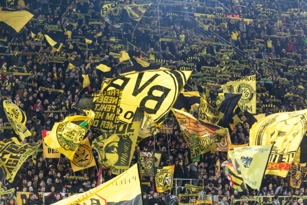 4 gole i remis BVB z Schalke, Piszczek na ławce 4 gole i remis BVB z Schalke, Piszczek na ławce