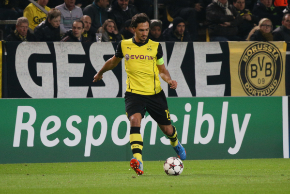 Hummels klubowym kolegą Lewandowskiego? Ojciec piłkarza nie wyklucza transferu Hummels klubowym kolegą Lewandowskiego? Ojciec piłkarza nie wyklucza transferu