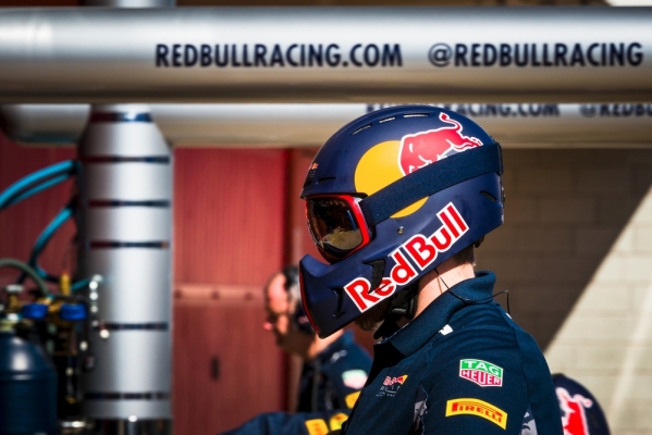 Red Bull zdegradował kierowcę. Bo uderzył Vettela Red Bull zdegradował kierowcę. Bo uderzył Vettela