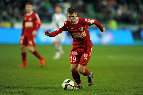 Ekstraklasa: Mak przedłużył kontrakt z Piastem Ekstraklasa: Mak przedłużył kontrakt z Piastem